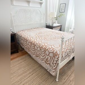 1950s Vintage Chenille Bedspread